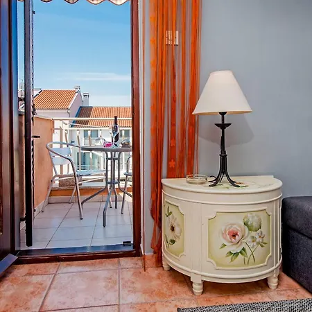 Casa Botin ゲストハウス ロヴィニ