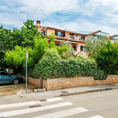 Konukevi Casa Botin 3*