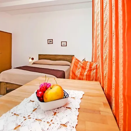 Guest house Casa Botin 3*